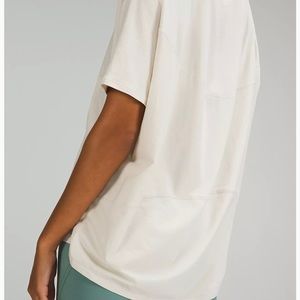 Lululemon back in action short sleeve